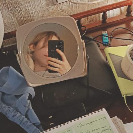 Любительница ночного кофе ☕